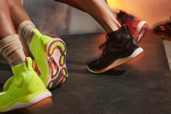 露露乐蒙-Lululemon