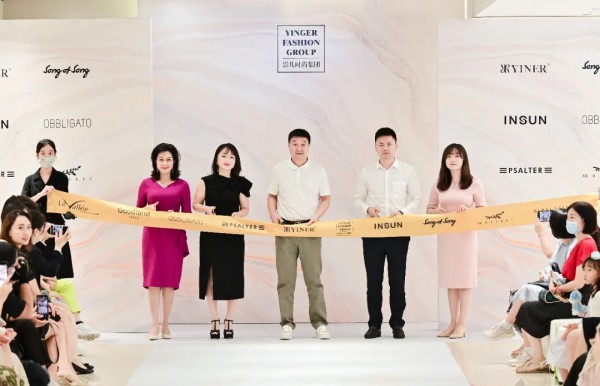 影儿创享空间启幕仪式暨2022秋季新品发布秀在深圳举行!