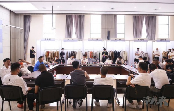 潮城有梦,时尚无界 2022海宁中国国际时装周盛装启幕