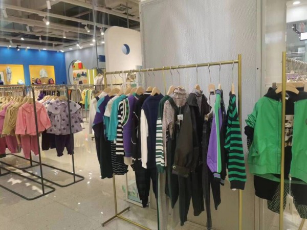 恭喜:童装品牌,童装品牌加盟-麦与童装强势入驻贵州西南商贸城