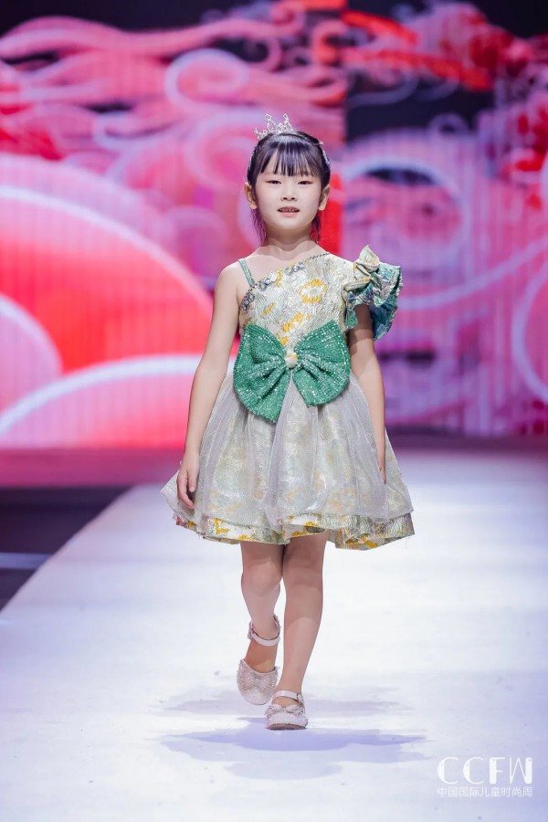 梦幻马卡龙FUNNY DREAM-2022新款发布秀,聚焦美丽的童话世界