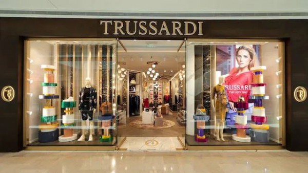 行业震荡,奢侈品牌Trussardi退出中国市场