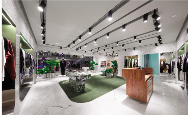 高街潮流Off-White在中国连关四家店,是遇到发展瓶颈了吗?