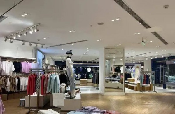 多店撤铺清仓甩卖,Gap会退出中国市场吗?