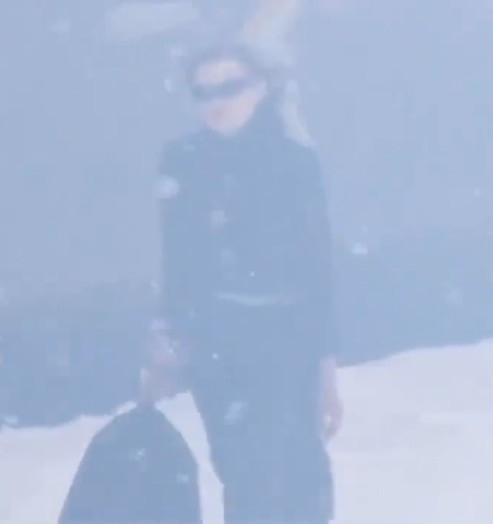 巴黎世家推出1790美元的“垃圾袋“!中国市场暂未上线