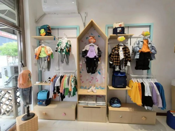 芭乐兔丨儿童康复中心捐助公益活动——用爱温暖四季