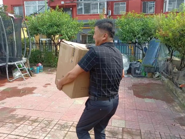 芭乐兔丨儿童康复中心捐助公益活动——用爱温暖四季