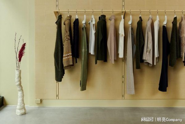 近日,红杉中国收购挪威品牌Holzweiler大部分股权