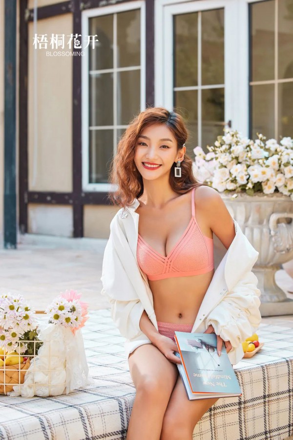 梧桐花开光序 | 光影穿梭之下,倾听光的序言