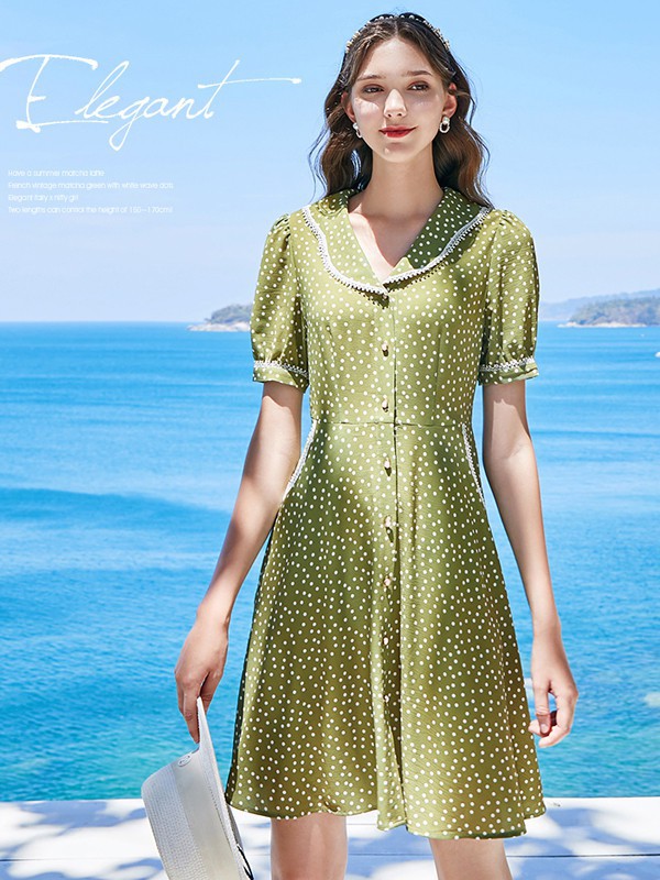 秋天连衣裙这么搭,穿出女人最轻松,优雅的样子,巨时髦!