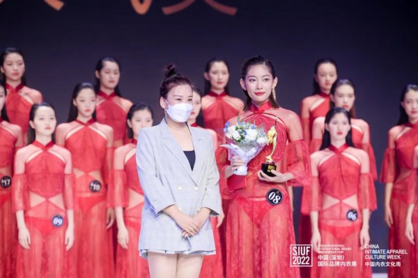 “心衣天使,内衣超模”2022第九季SIUF国际超模大赛总决赛完美落幕