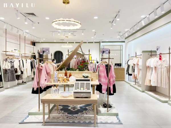 热烈祝贺芭依璐四川眉山店盛大开业!预祝开业大吉!