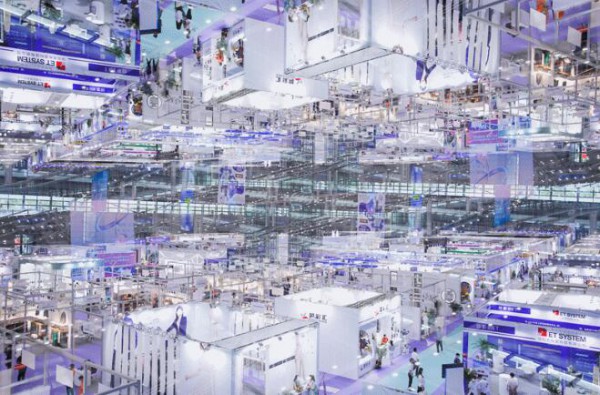 登机通知!您乘坐的时尚深圳航空时尚之旅航班即将起飞!