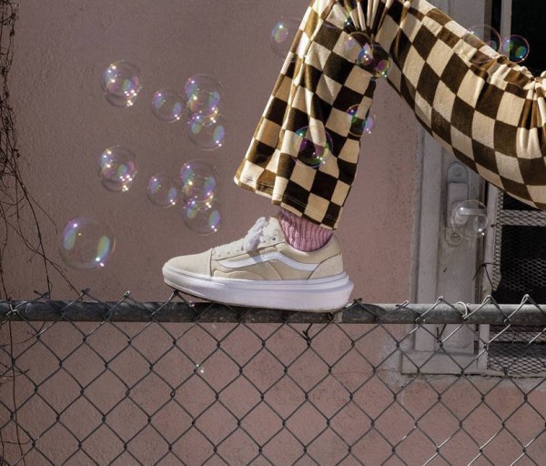 范斯/万斯 - Vans