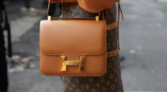 从报复性消费到恐慌性抛售,中国的“奢侈品热”是否正在降温?