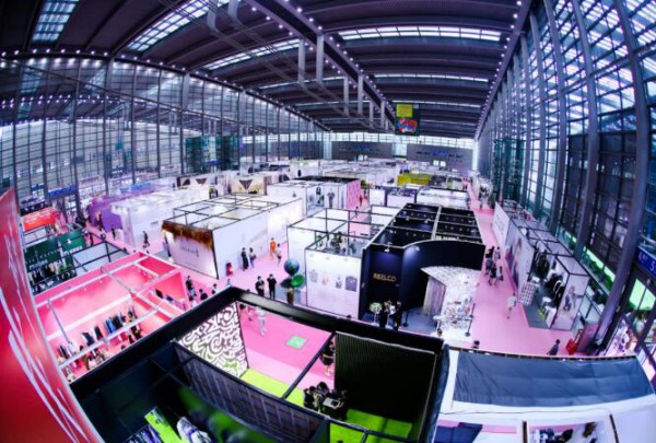 开启时尚之旅 2022时尚深圳如约而至