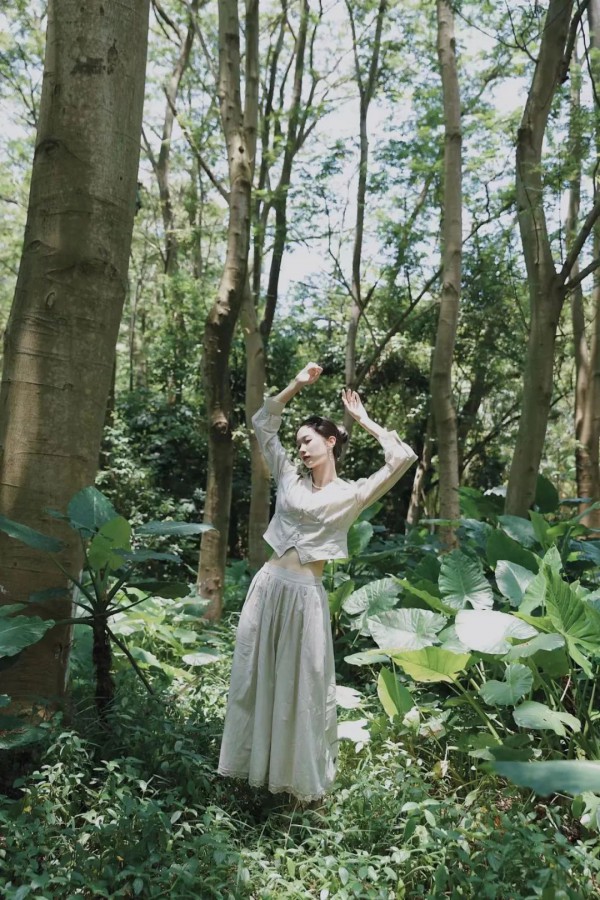 深圳时装周回顾 | ETH:尚自然,寻超脱,在虚实中体悟万物之美