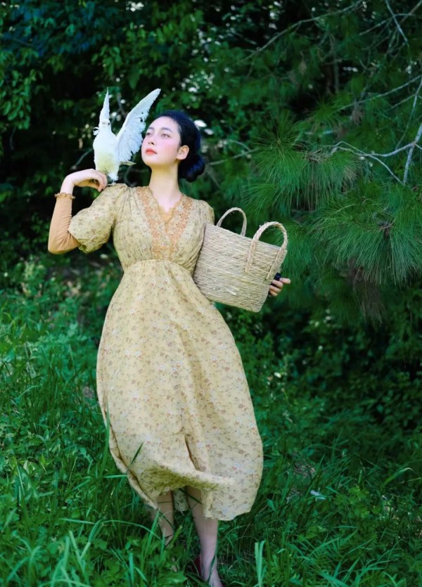 深圳时装周回顾 | ETH:尚自然,寻超脱,在虚实中体悟万物之美