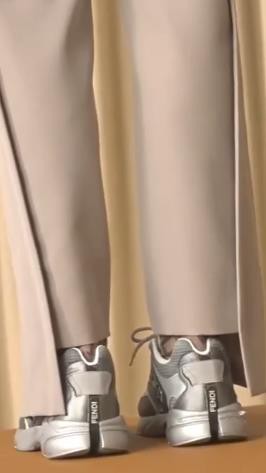 意大利奢侈品牌 FENDI 推出 Faster 全新运动鞋款
