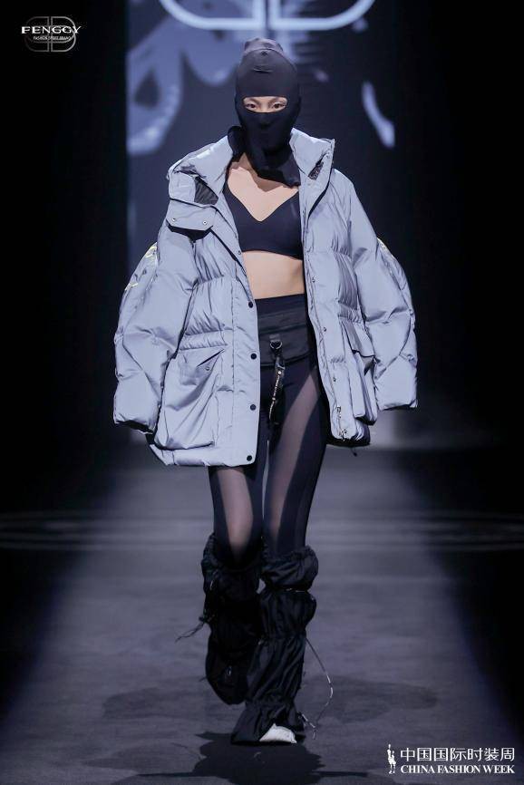 独立设计师品牌FENGGY 2023春夏品牌发布《无概率》