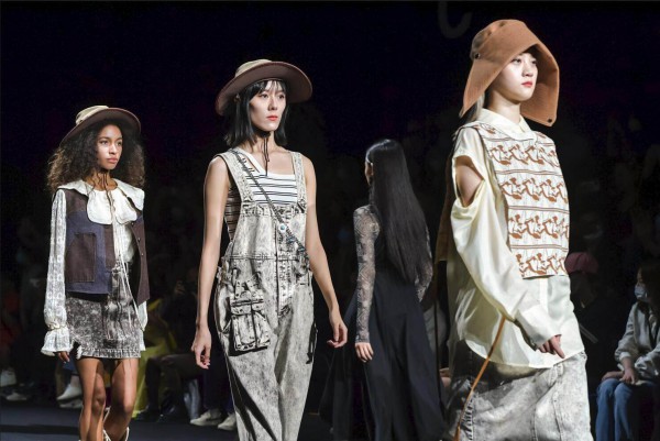 梦有核 | it’REAL SS23中国国际时装周秀场直击