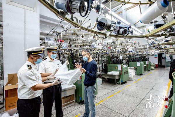 普宁海关助普宁时尚内衣稳订单拓市场