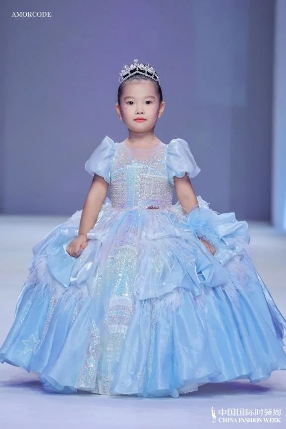 「公主日记 · 秘之-仙境」AMORCODE亮相SS23中国国际时装周