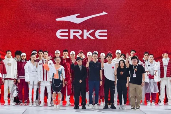 换了设计师的鸿星尔克,成了买不起的样子