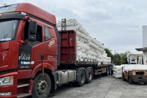 纺织市场已有回暖信号,但仍僧多粥少