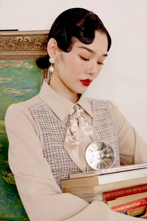 AYILIAN阿依莲 | 轻学院风穿搭 ,可咸可甜超有范