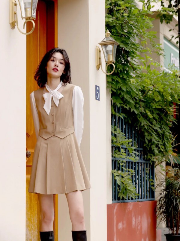 AYILIAN阿依莲 | 轻学院风穿搭 ,可咸可甜超有范