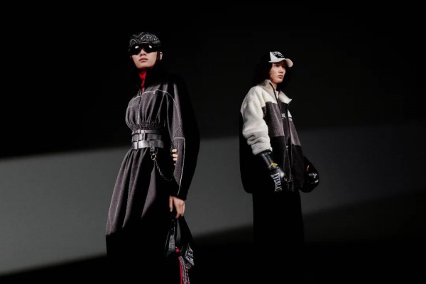 太平鸟新系列主打运动服饰,解锁时装行业新玩法