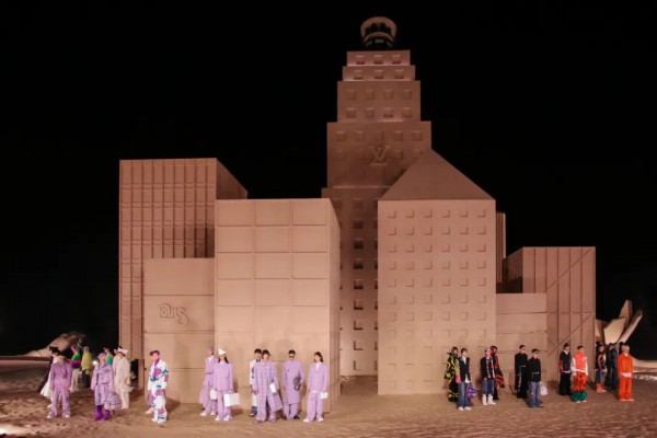 LV阿那亚大秀直播观看量破2.7亿 创历史新高