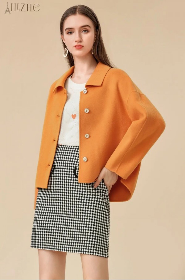 秋冬王炸单品必不可少——卫衣谁穿谁时髦!