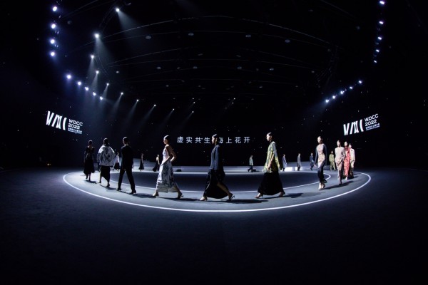 虚实共生 海上花开:全球首个大型元宇宙数字孪生同频走秀