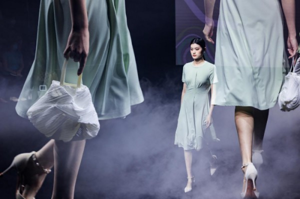 PURE TOUCH“山水城市”2023SS新品发布会