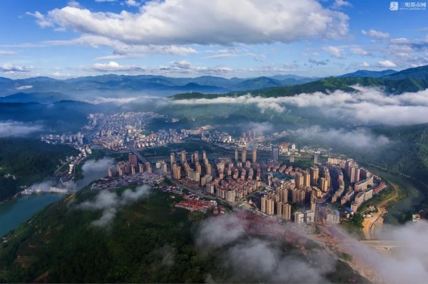 福建将投资35亿元建设全国第一个从锦纶纺丝到运动品牌全产业链工厂!