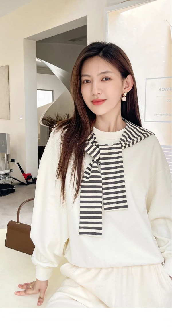 方示 | 三套卫衣LOOK,领略新季时髦