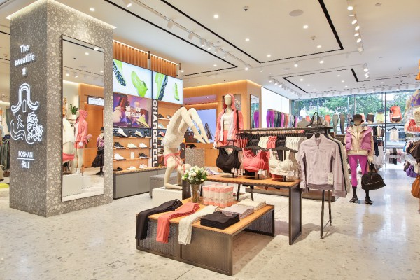 运动生活方式品牌lululemon正式进驻佛山NOVA岭南站