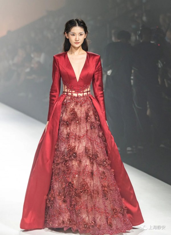 马来西亚婚纱礼服品牌the atelier携“paradise神曲”系列亮相2023春夏上海时装周