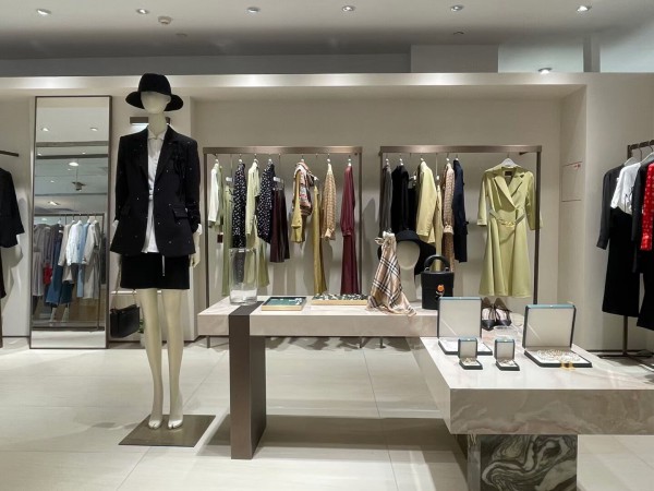 热烈祝贺卡蔓广州友谊商城店盛大开业!预祝开业大吉!