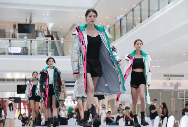 9月25-30日将举办“中国平湖秋冬新品现货采批节暨平湖时尚中心周年庆典”