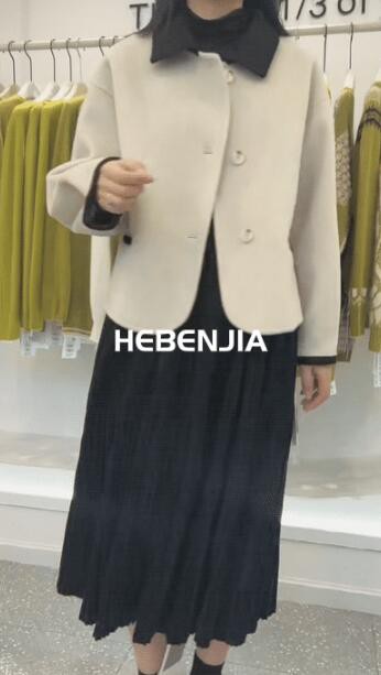 赫本家 | 经典大衣,演绎极简高级感