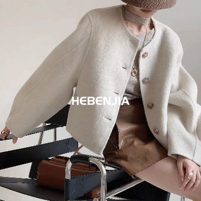 赫本家 | 经典大衣,演绎极简高级感
