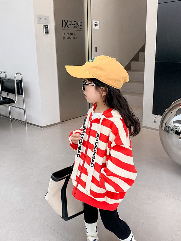 童图甜美感穿搭 沁人灵动 优雅不过时