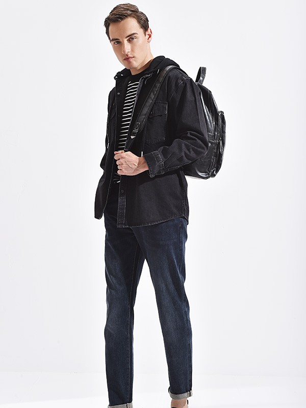 男士牛仔外套怎么搭配 牛仔外套配什么裤子