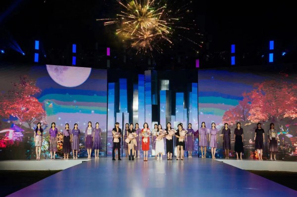 2023女装加盟品牌怎么选?若岚菲女装怎么样?