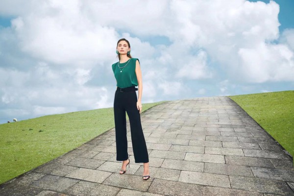 2023女装实体店还能投资吗?若岚菲女装加盟怎么样?