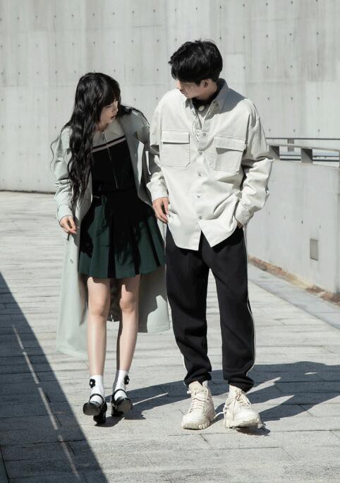 春夏男生怎么穿?增加少年感氛围的几个好单品,你Get了吗?