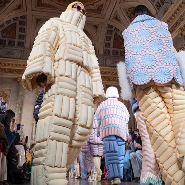 中国奢侈品羽绒服品牌米兰首秀,计划展开新一轮融资